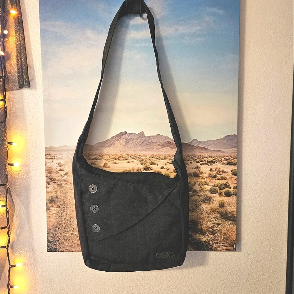 OGIO Dark Grey/Black Tablet Bag Purse